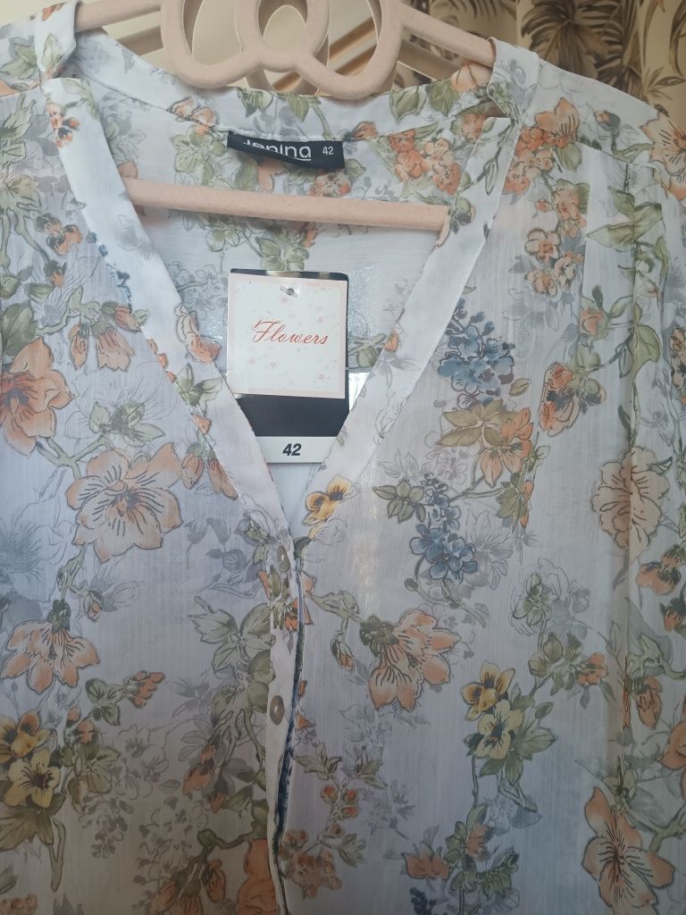 Zwiewna koszula plus size w kwiaty 42 xl baby blue 34 rękaw tunika blu