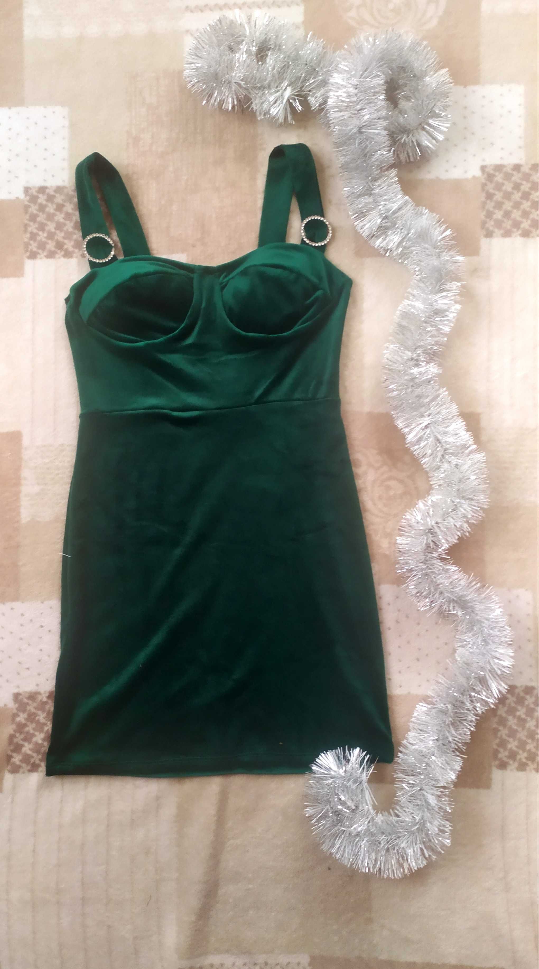 Sukienka welurowa zielona cekiny święta Sylwester
