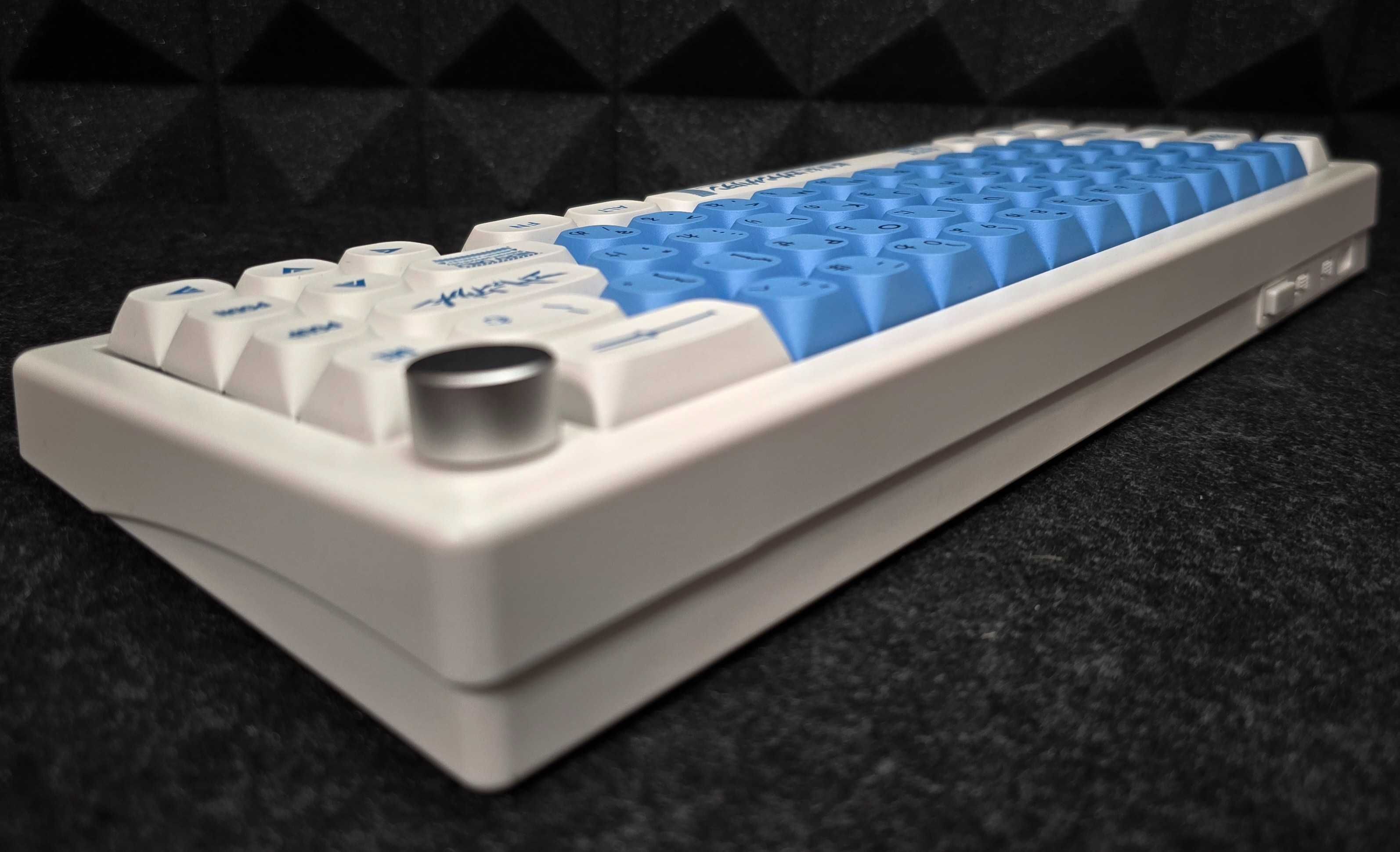 Кастомна механічна бездротова клавіатура GMK67 Akko V3 Pro Cream Blue