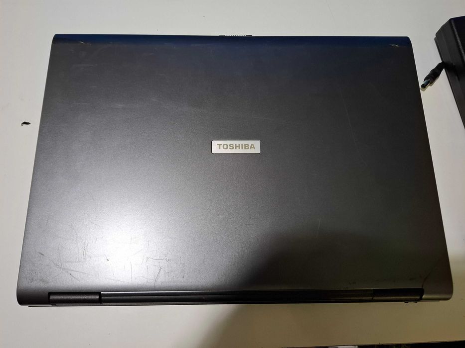 Toshiba M70 intel windows HDD160gb