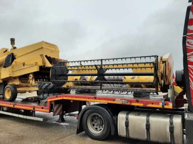 New holland 8040 tylko 2700 h nowy model