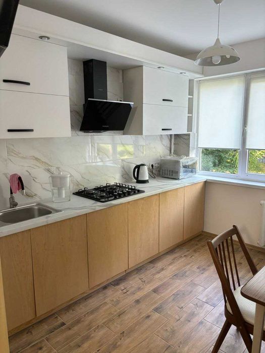 Оренда 2 кім квартири, вул Наукова