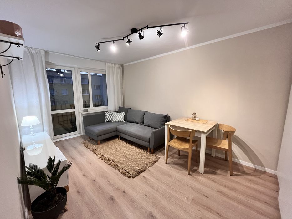 Wynajem -Mieszkanie 3 pokojowe, osobna kuchnia