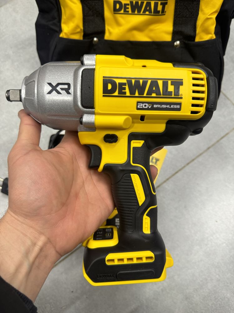 1900Нм Потужний ударний гайковерт Dewalt DCF900 20v. USA. Комплект