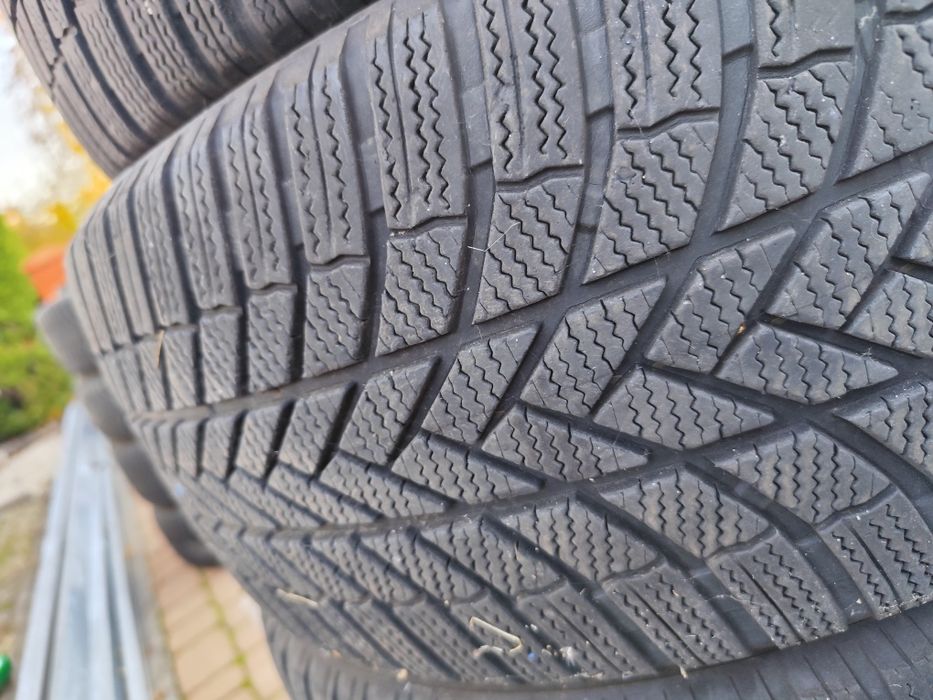 Opony zimowe 245/45R18 Bridgestone 4szt dot2121