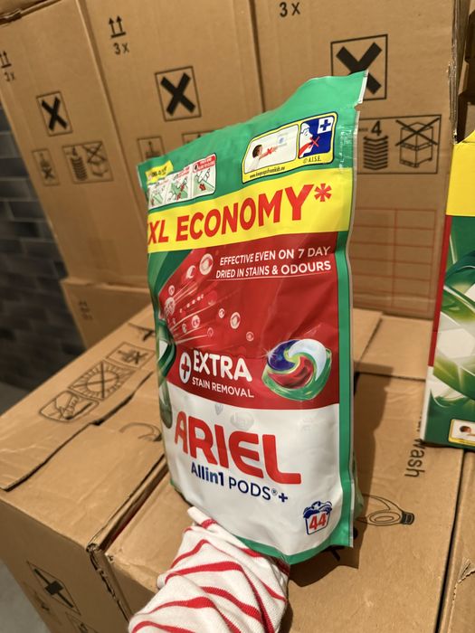 Ariel капсули 65 шт, 44 шт. 4в1