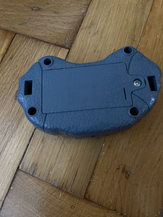 Інтерактивний динозавр на батарейках