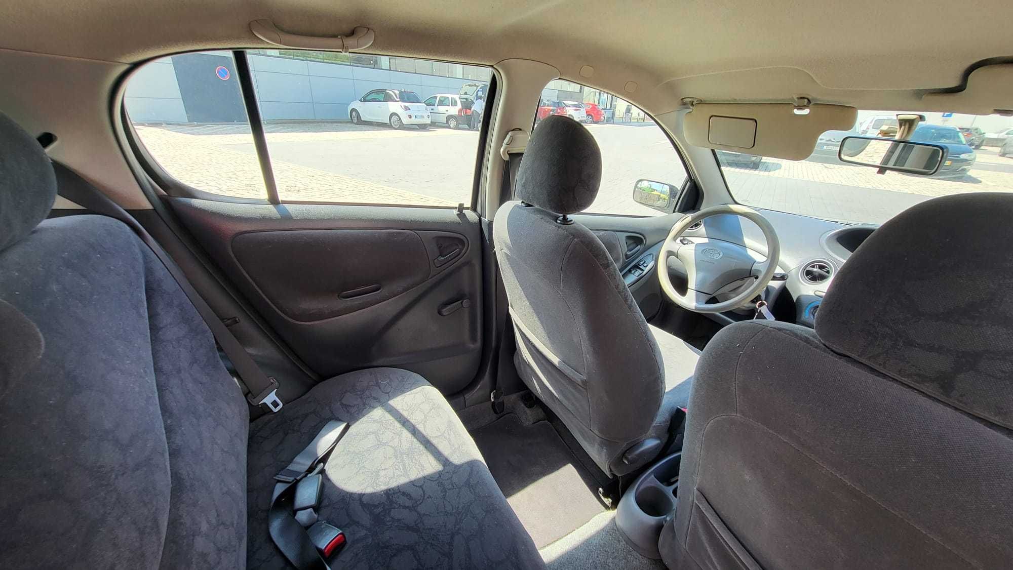 Toyota Yaris 1.0 vvt-i 2002