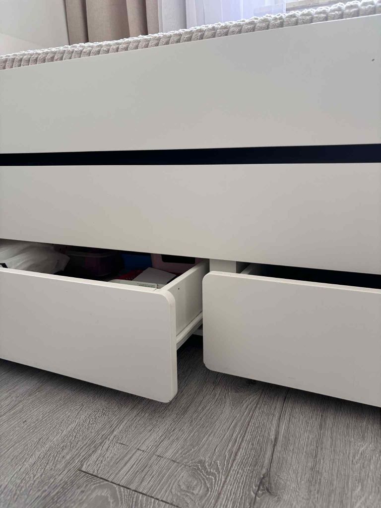 Sprzedam łóżko  Ikea Vihals
