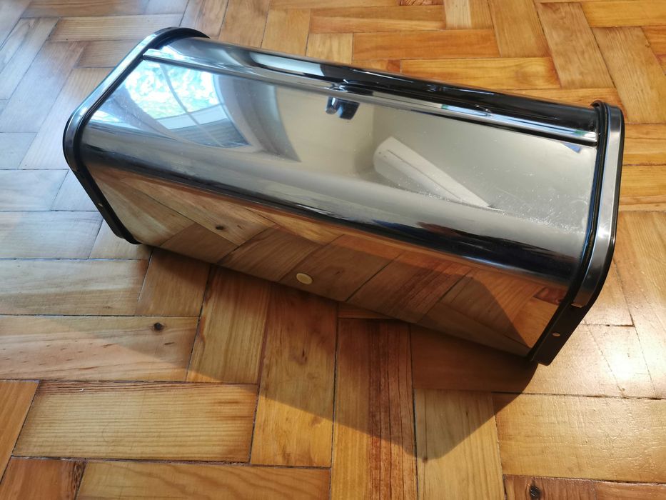 Caixa de pão cromada brilhante BRABANTIA