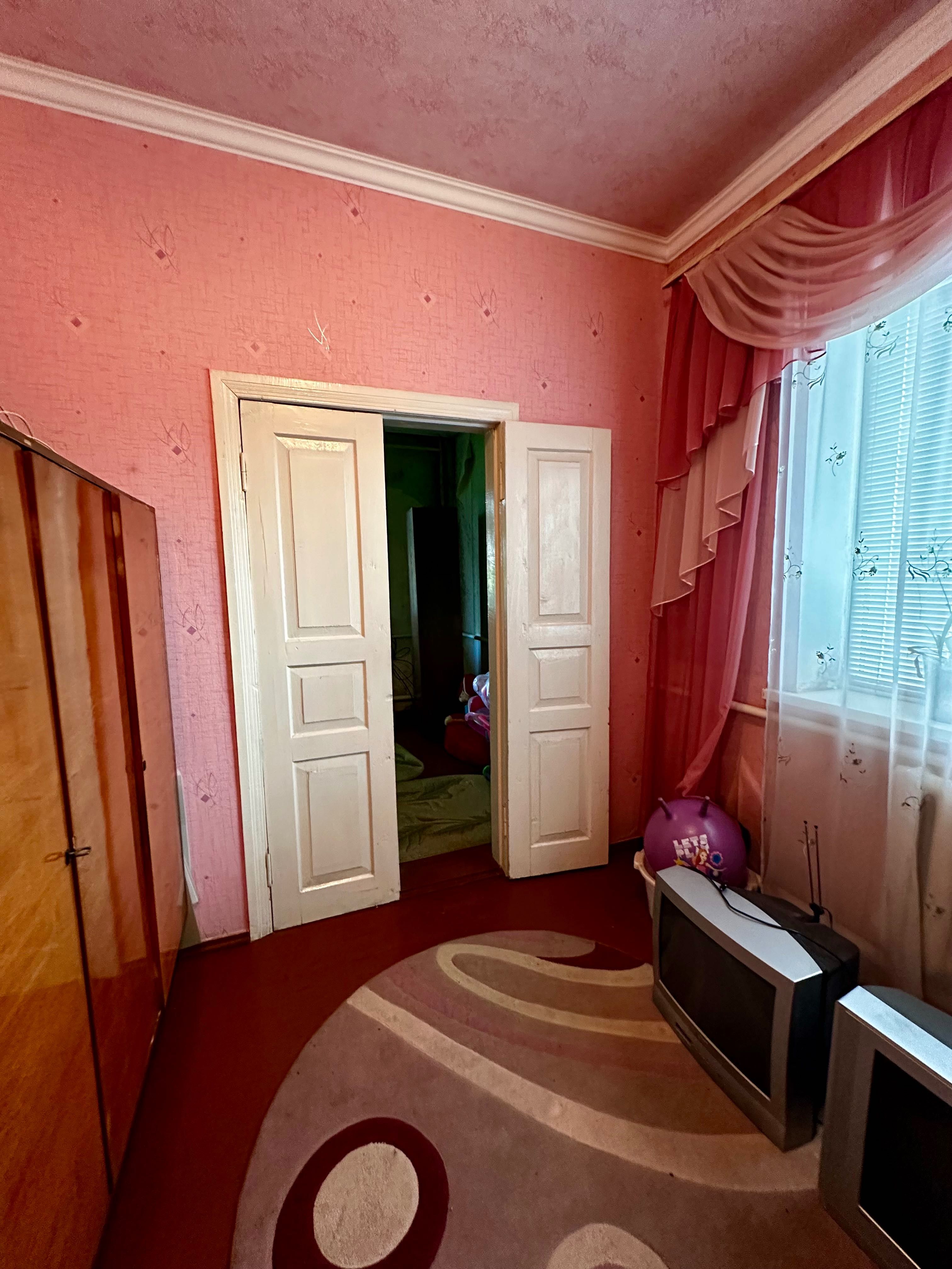 Добротний будинок / смт. Гребінки