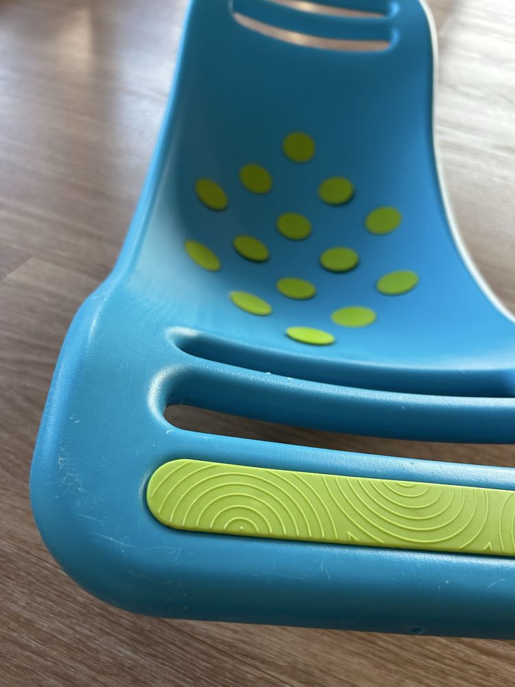 Bujawka Fat Brain Toys Teeter Popper niebieska deska do balansowania