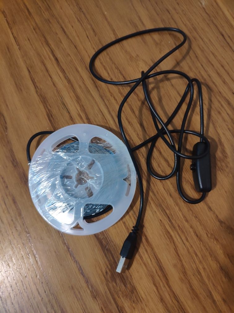 LED-стрічка самоклеюча 4 м USB нова