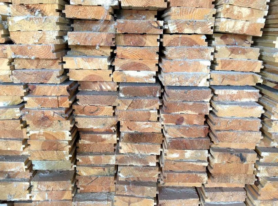 Купити суху дошку з сосни першого сорту