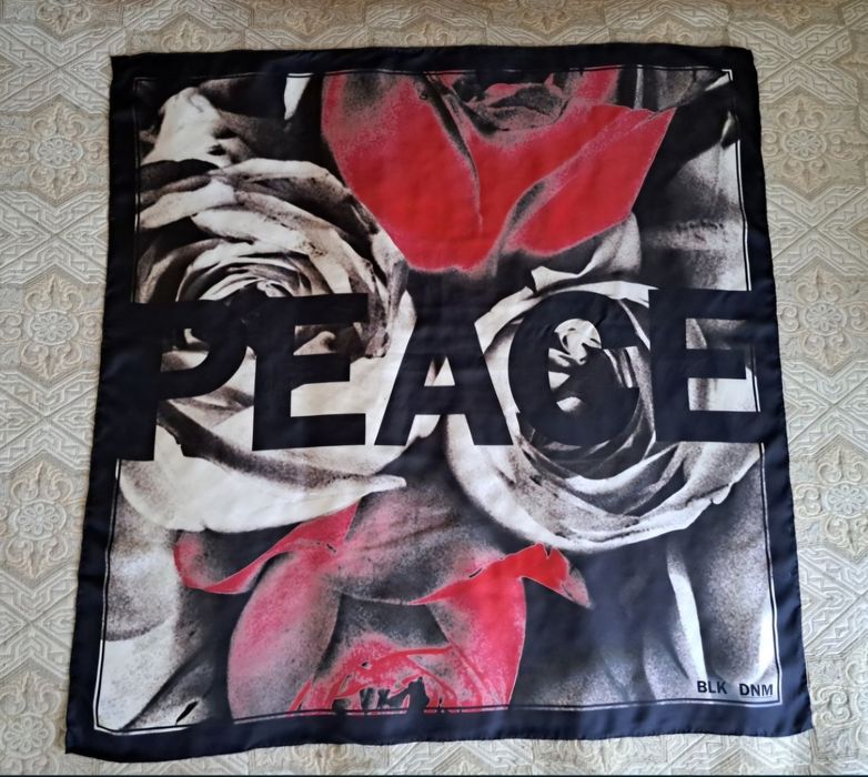 Тонкий платок з натурального шовку відомого бренду Fisba Stoffels.