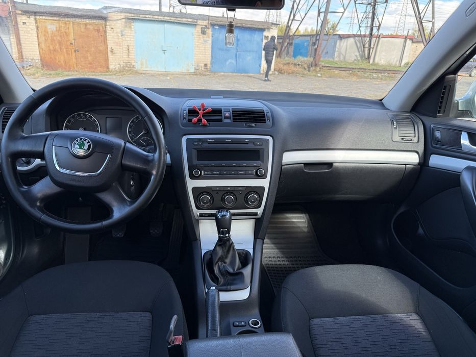 Продам Шкода Октавиа 2010 1,6 tdi
