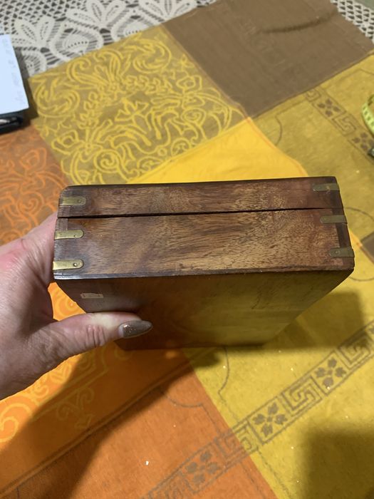 Шкатулка из розового дерева ручная работа инкрустирована латунью
