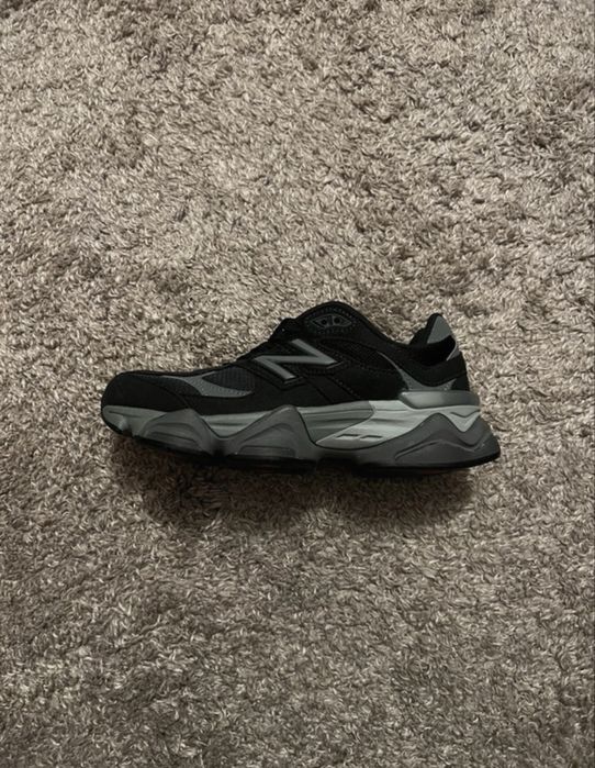 New Balance 9060 Black Grey 38