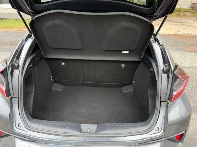 Toyota C-HR niski przebieg 42000