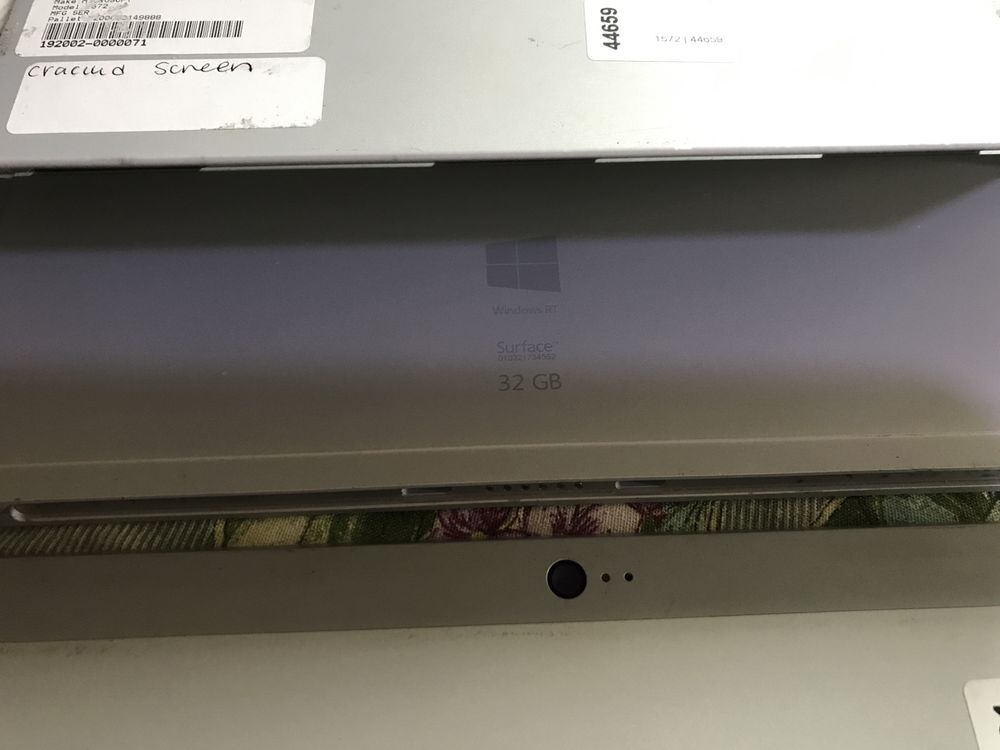 Ультрабуки Microsoft Surface RT2. Цена за 2 штуки.