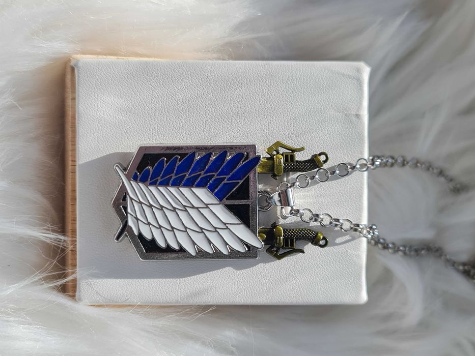 Naszyjnik atak tytanów