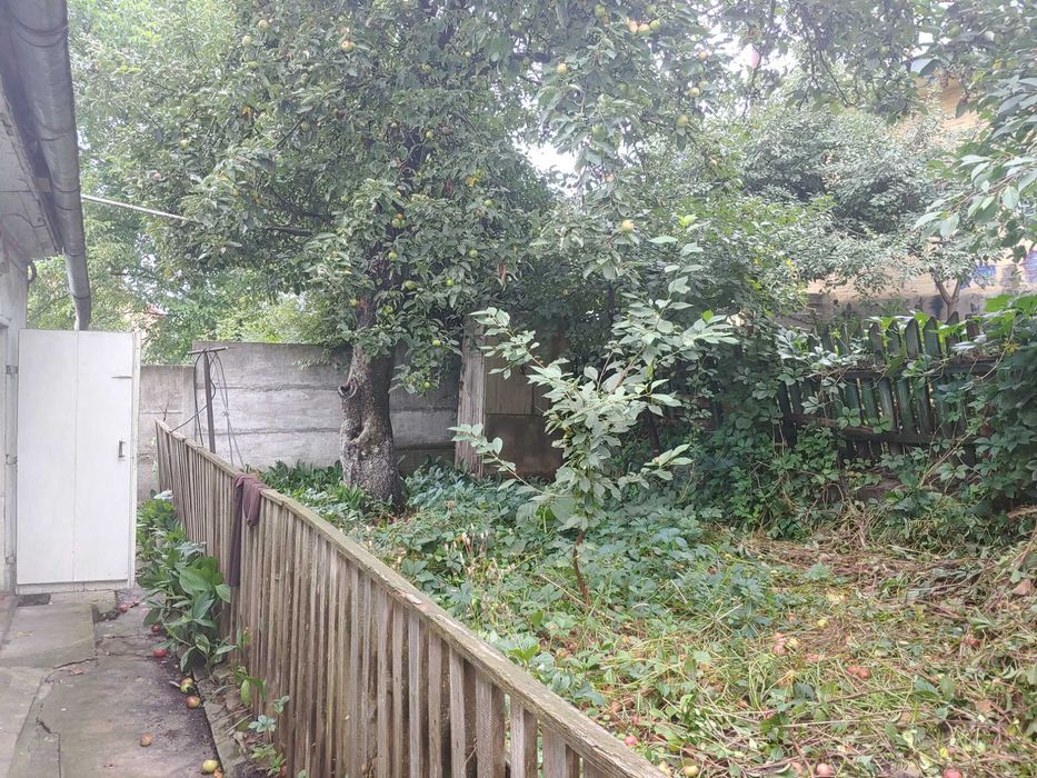 НЕРУХОМІСТЬ від ОЛЕКСАНДРА!!! Частина будинку по Старицького.