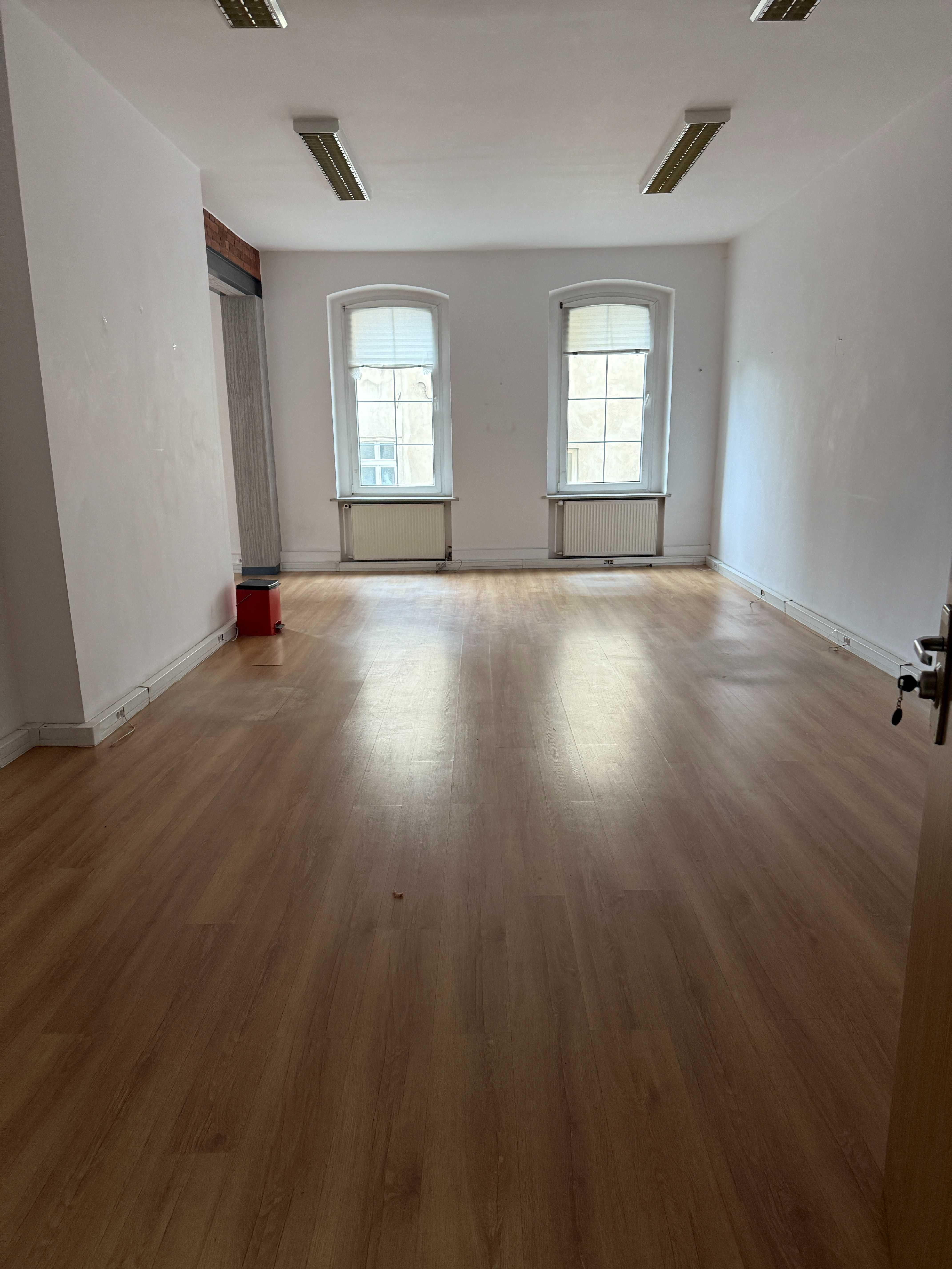 biuro do wynajmu 70 m2 1 piętro