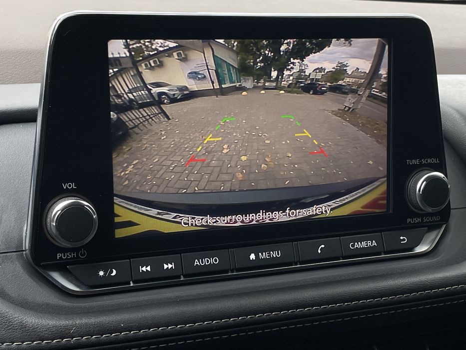 Nissan Rogue 2021 року, 2.5 бензин, комплектація S