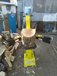 Рубка дров разных пород дерева дровоколом или вручную