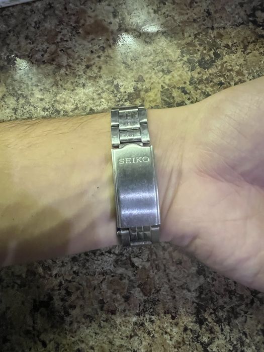 Продам годиник Seiko