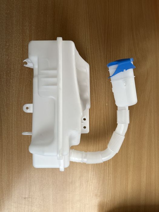 Бачок омывателя  стекла  AUDI ,  VOLKSWAGEN , Škoda, SEAT