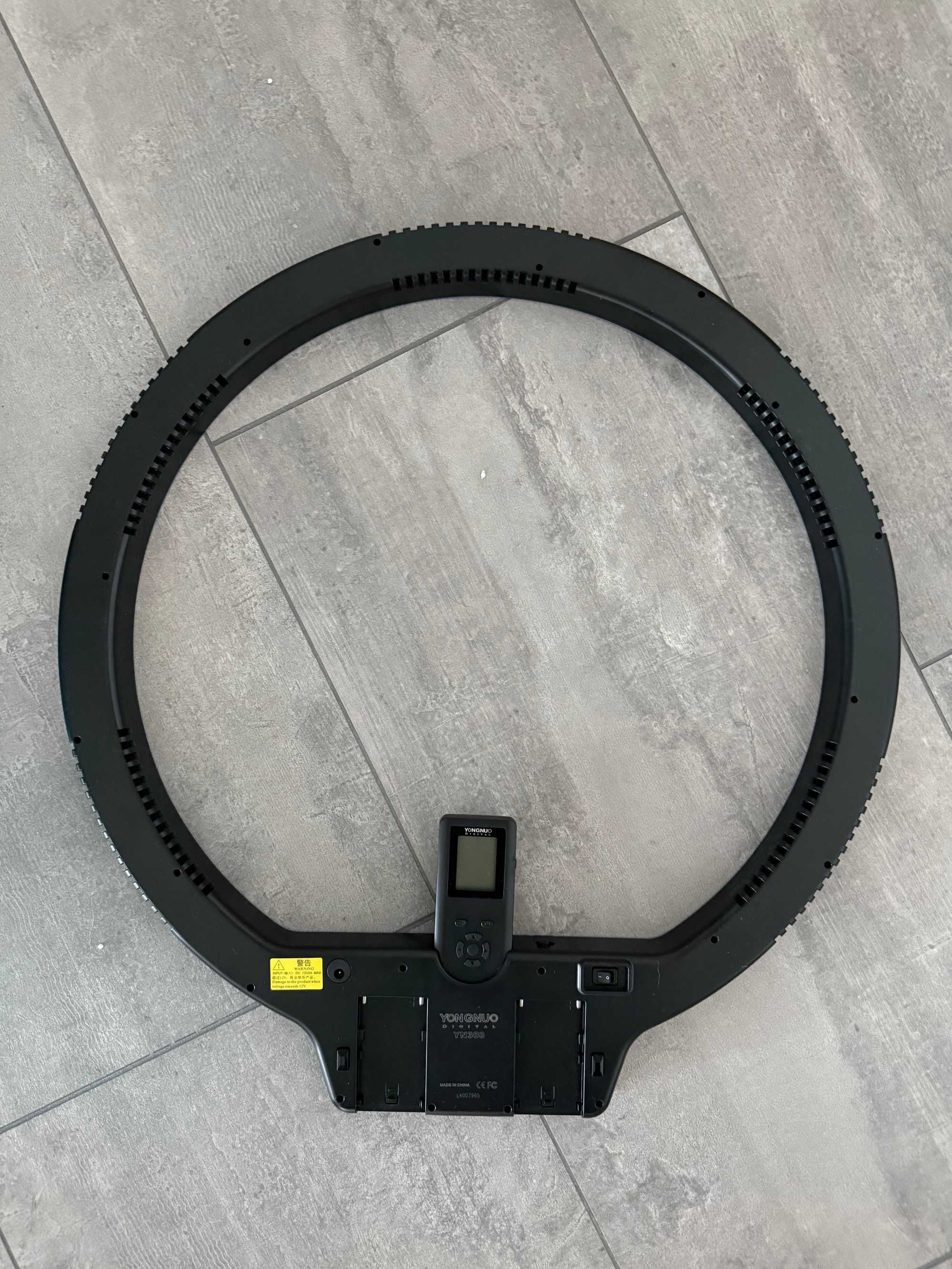 Yongnuo YN308 – Lampa pierścieniowa LED (WB 3200–5500 K) (FV 23%)