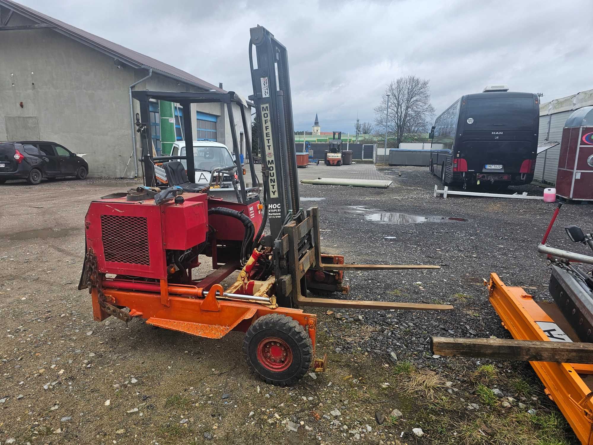 widlak zaczepny podczepiany moffet 1,6t diesel wozek widlowy