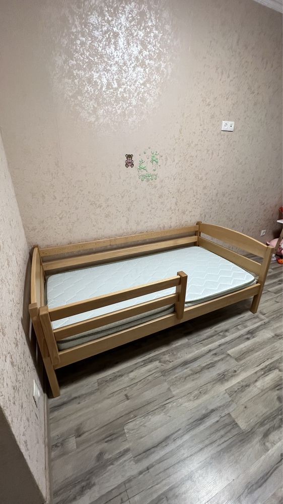 Продам детскую кровать