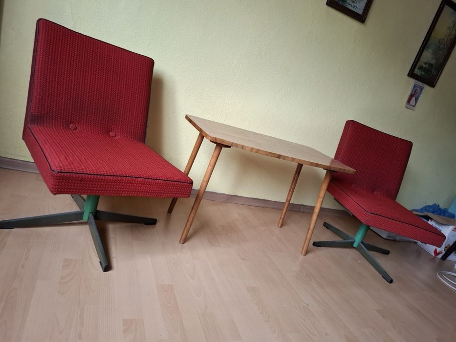 Sprzedam komplet Retro 2 Fotele I stolik