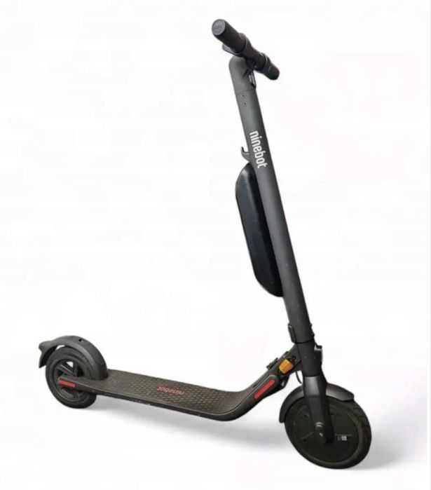 Hulajnoga Ninebot KickScooter E22E