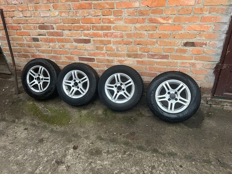 Титани 4/98 та зимову гуму