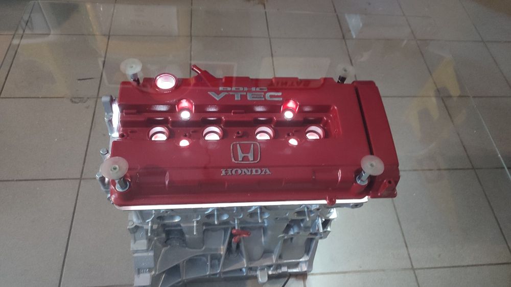 Mesa feita com motor Honda