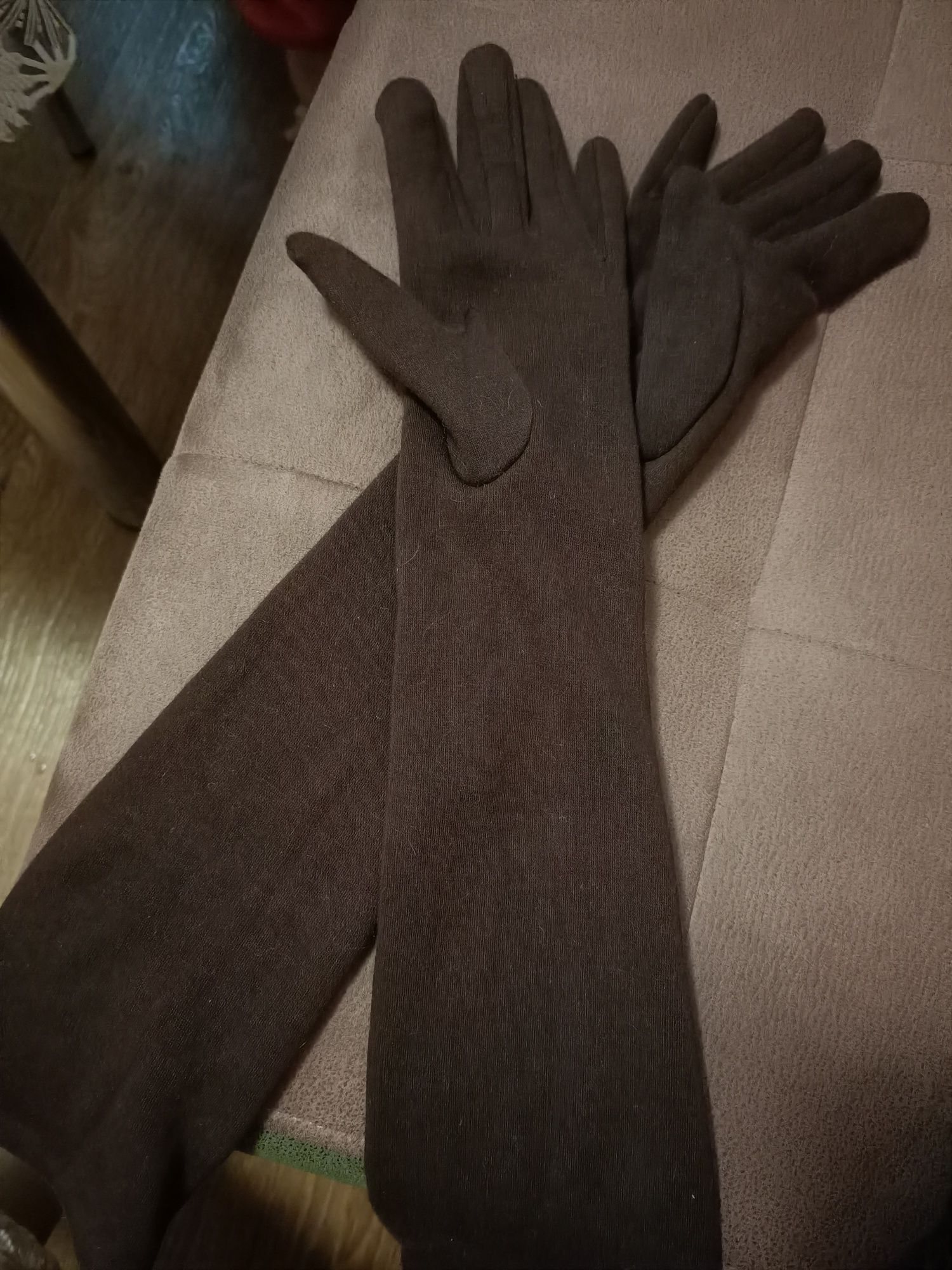 Женские длинные перчатки
