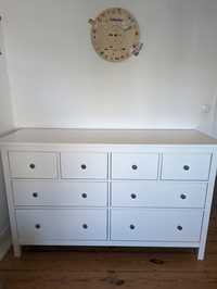 Cómoda Hemnes 8 gavetas