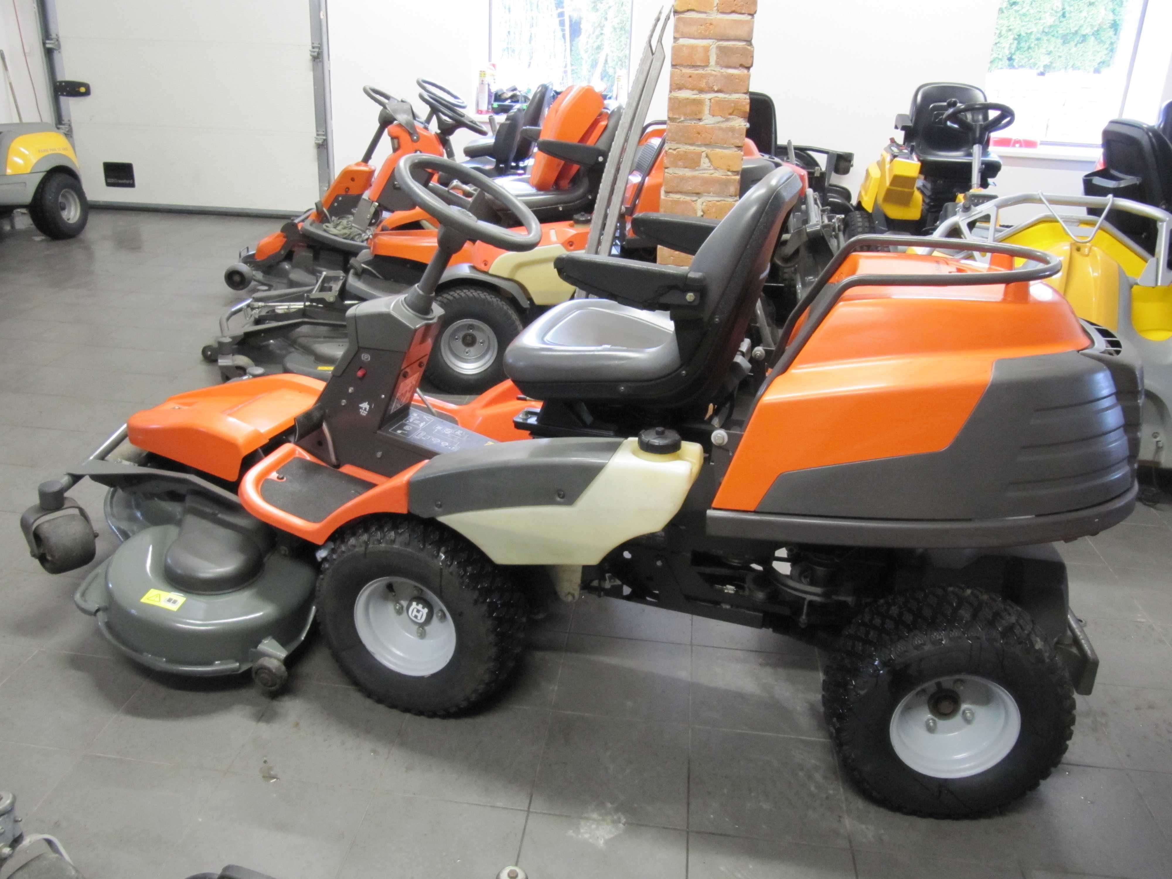 Traktorek Kosiarka RIDER HUSQVARNA PF21 AWD 4X4 Wspomaganie 640 mtg