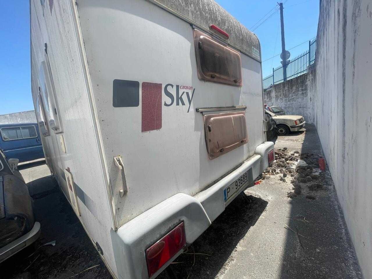 Caravana Pluma 530 c/beliches