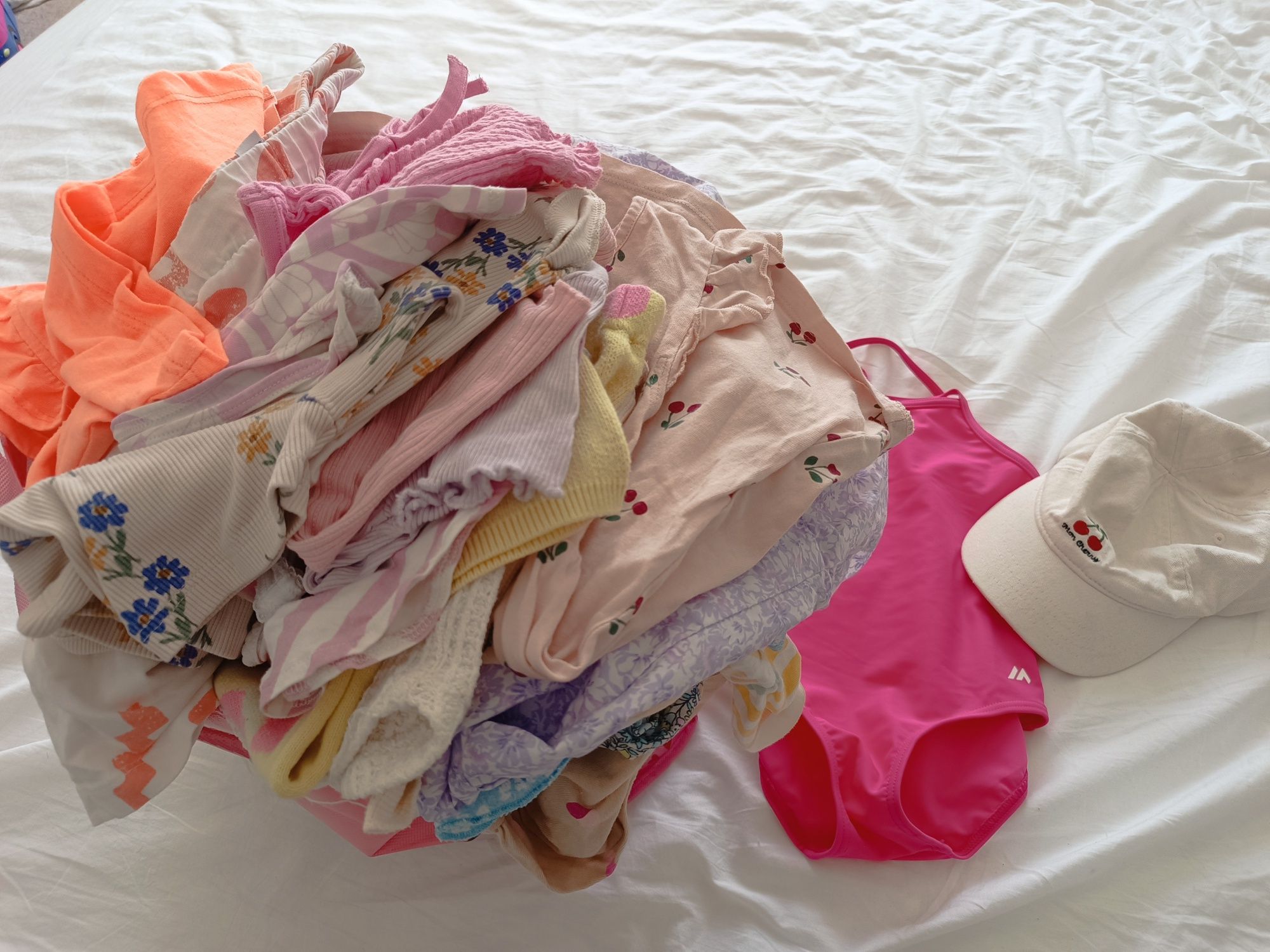 Paka ubranek letnich dla dziewczynki 104 h&m