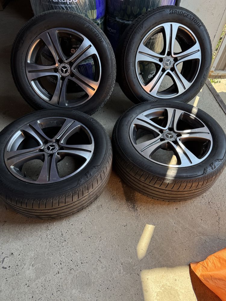 Продам диски r17 з резиною