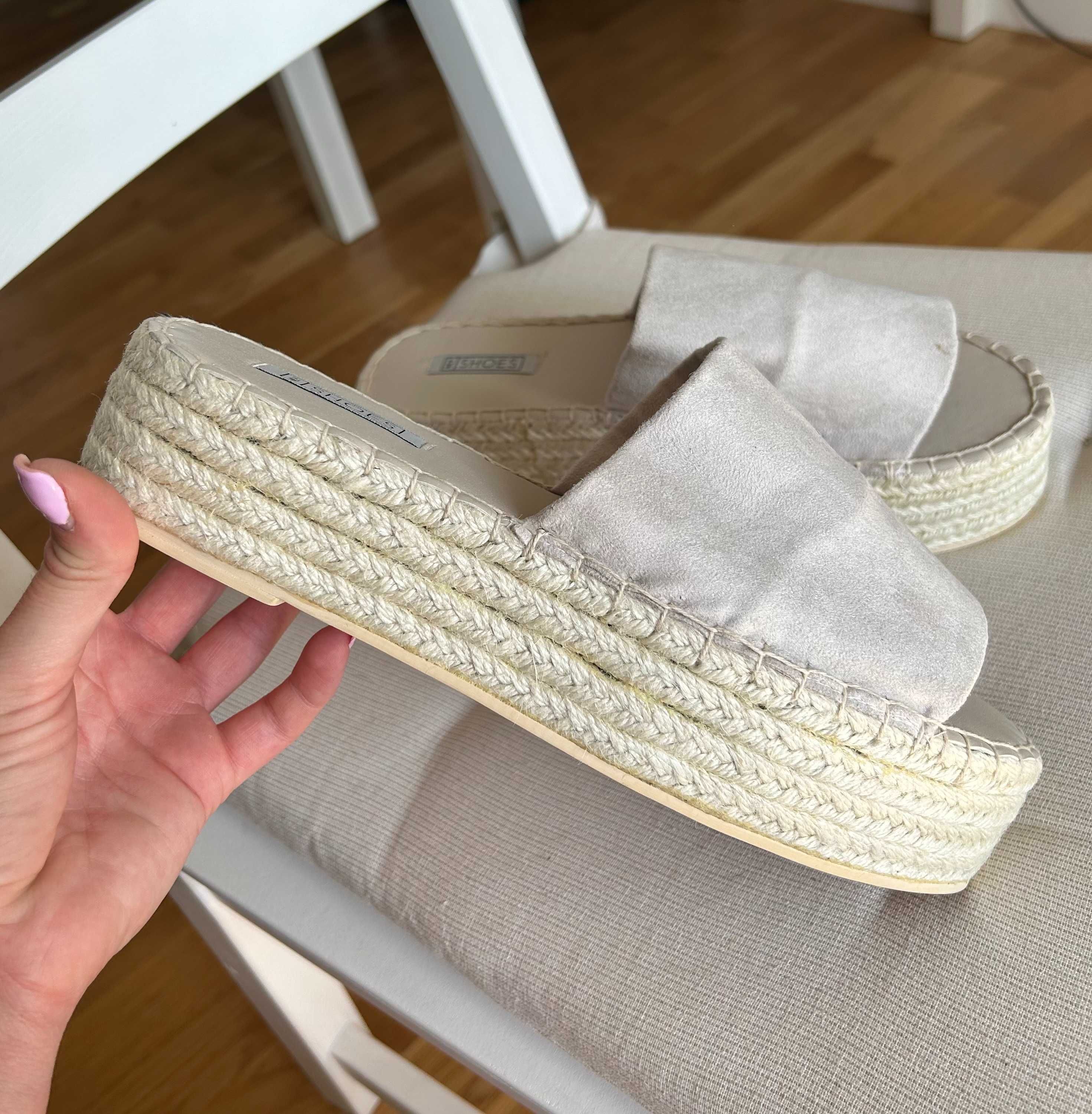 Klapki espadryle