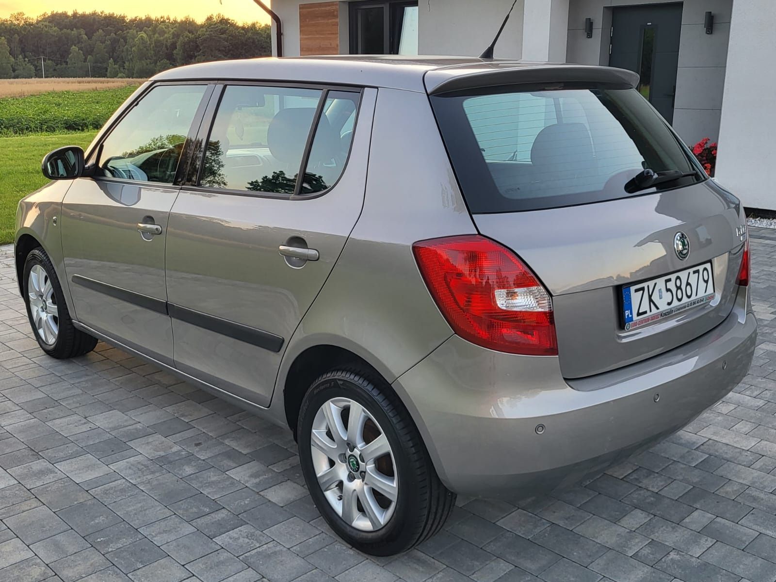 Skoda Fabia 1.4 benzyna*klimatyzacja* Salon PL* 80tys km*serwis ASO*