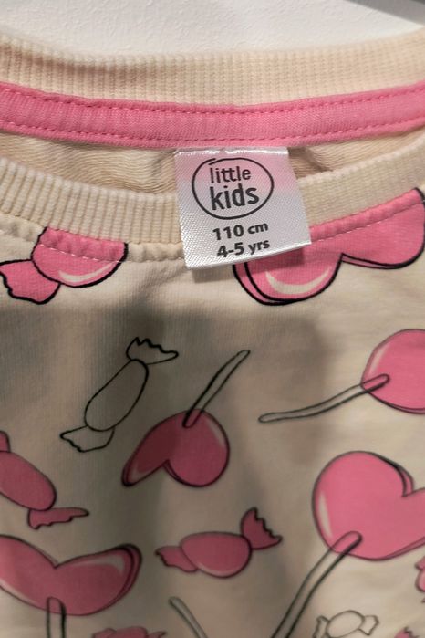 Bluza kremowa w różowe serduszka 110