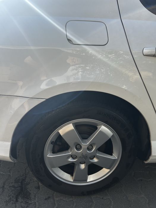 Peugeot 407 sedan 2010 przebieg 222000