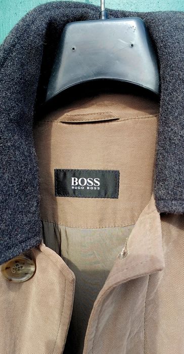 Чоловічій плащ HUGO BOSS . Оригінал.