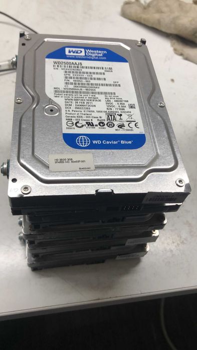 Lote de 5 un de discos de 250Gb